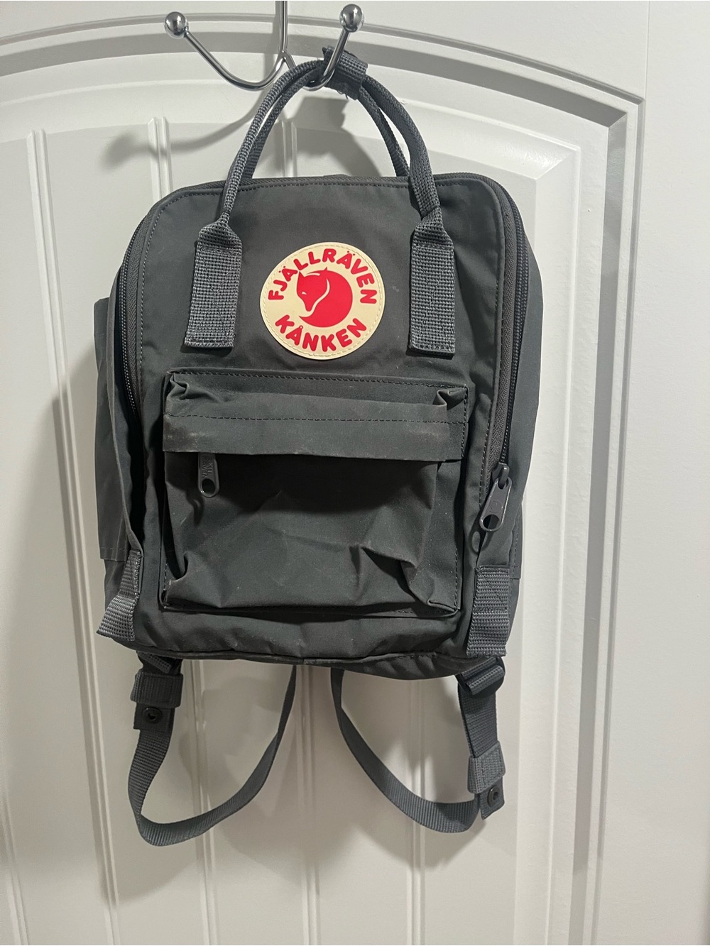 Fjallraven Kånken Mini Backpack in Dark Gray with Red Logo